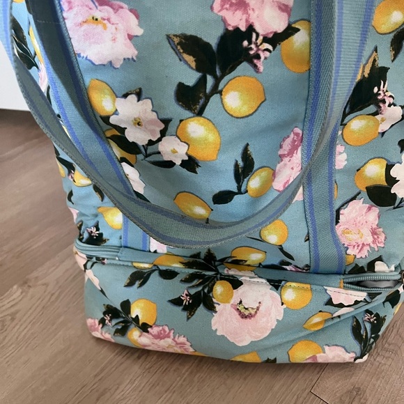 Victoria Secret Blue Lemon & Floral Cooler Swim Tote Bag Insulated - Picture 5 of 6